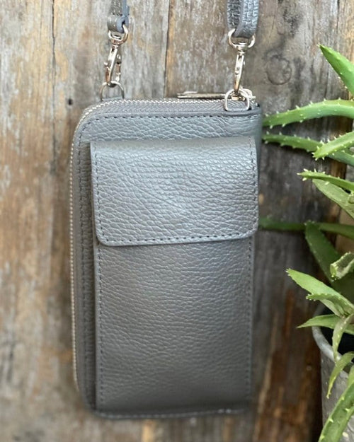 Small Michael Kors Grey purse | Grey purses, Purses, Purses michael kors