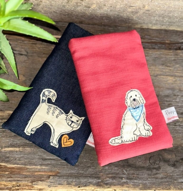 Make up bag Embroidered Dog Canvas Phone Case - Red
