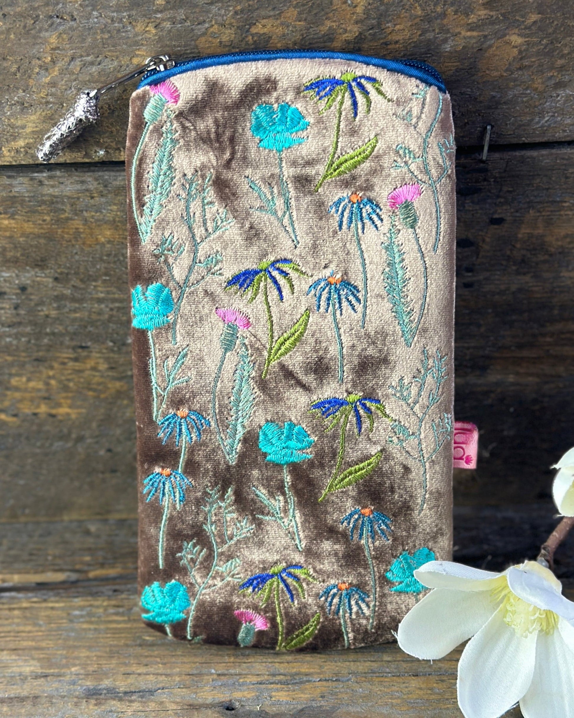 Make up bag Velvet Glasses Pouch With Flowers - Mink