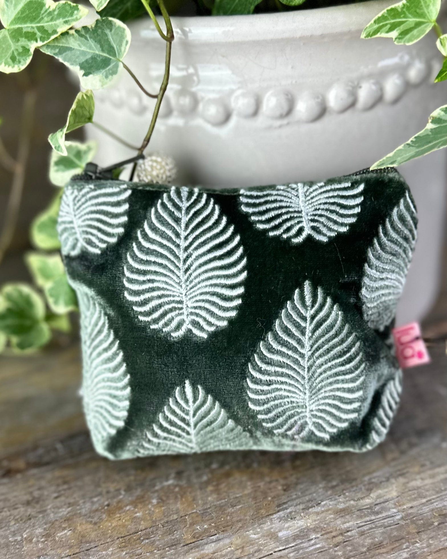 purse Velvet Embroidered Leaf Mini Coin Purse - Charcoal