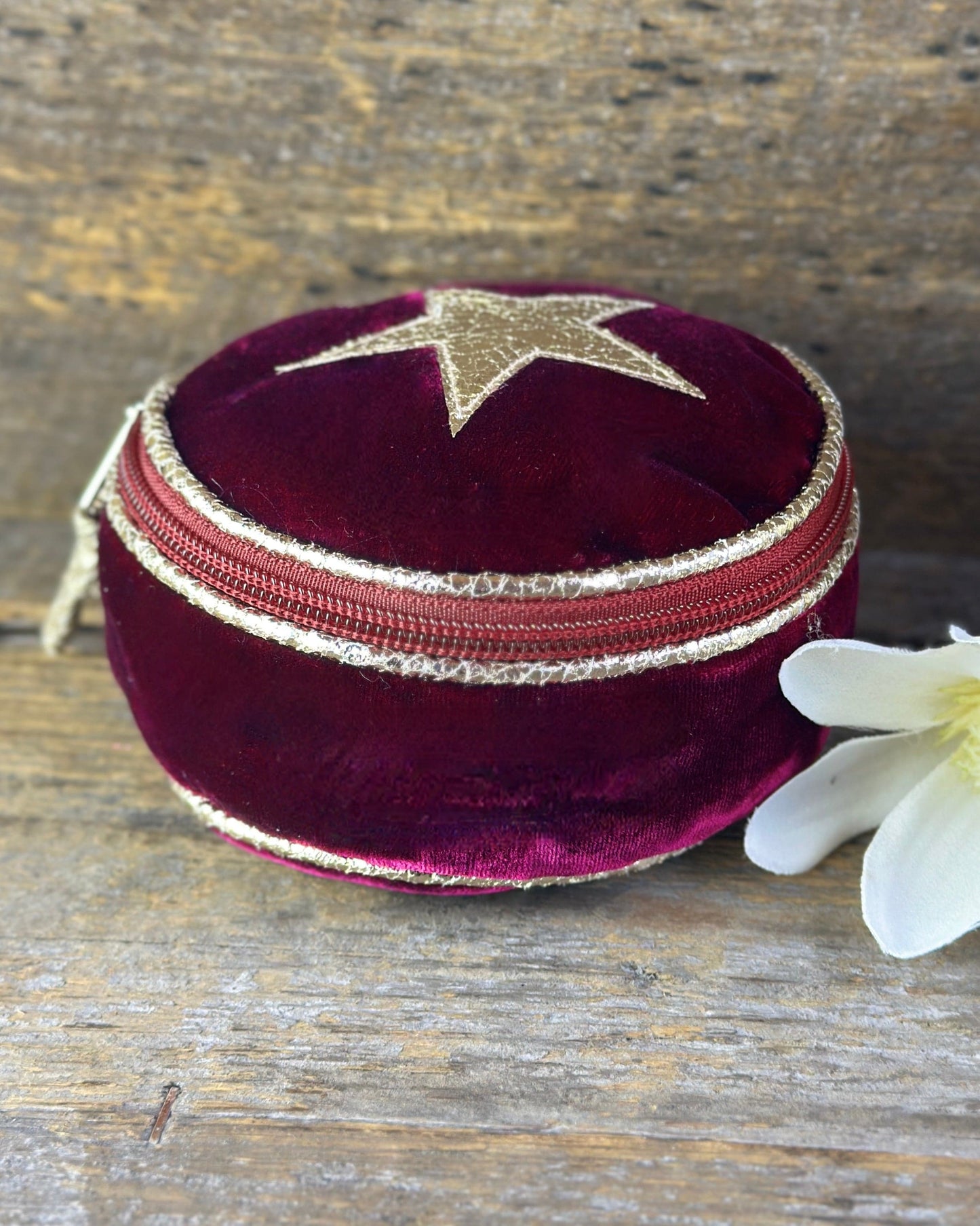 purses Velvet Jewellery Pouch With Star - Burgundy