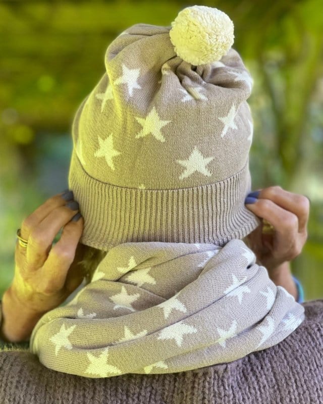 scarf Knitted Cotton Stars Pom Pom Beanie - Taupe/Beige