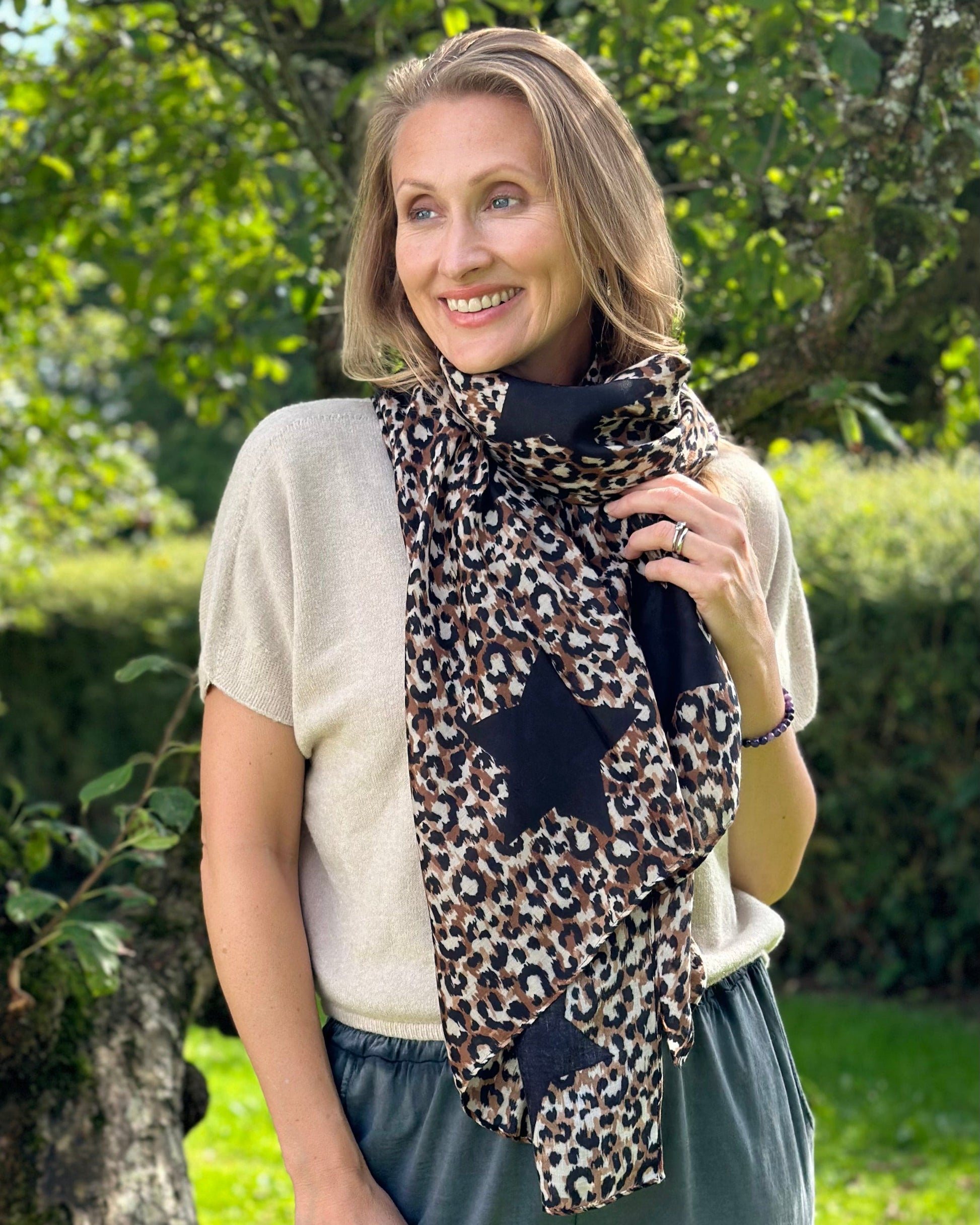 scarf Leopard Print And Stars Recycled Scarf - Black