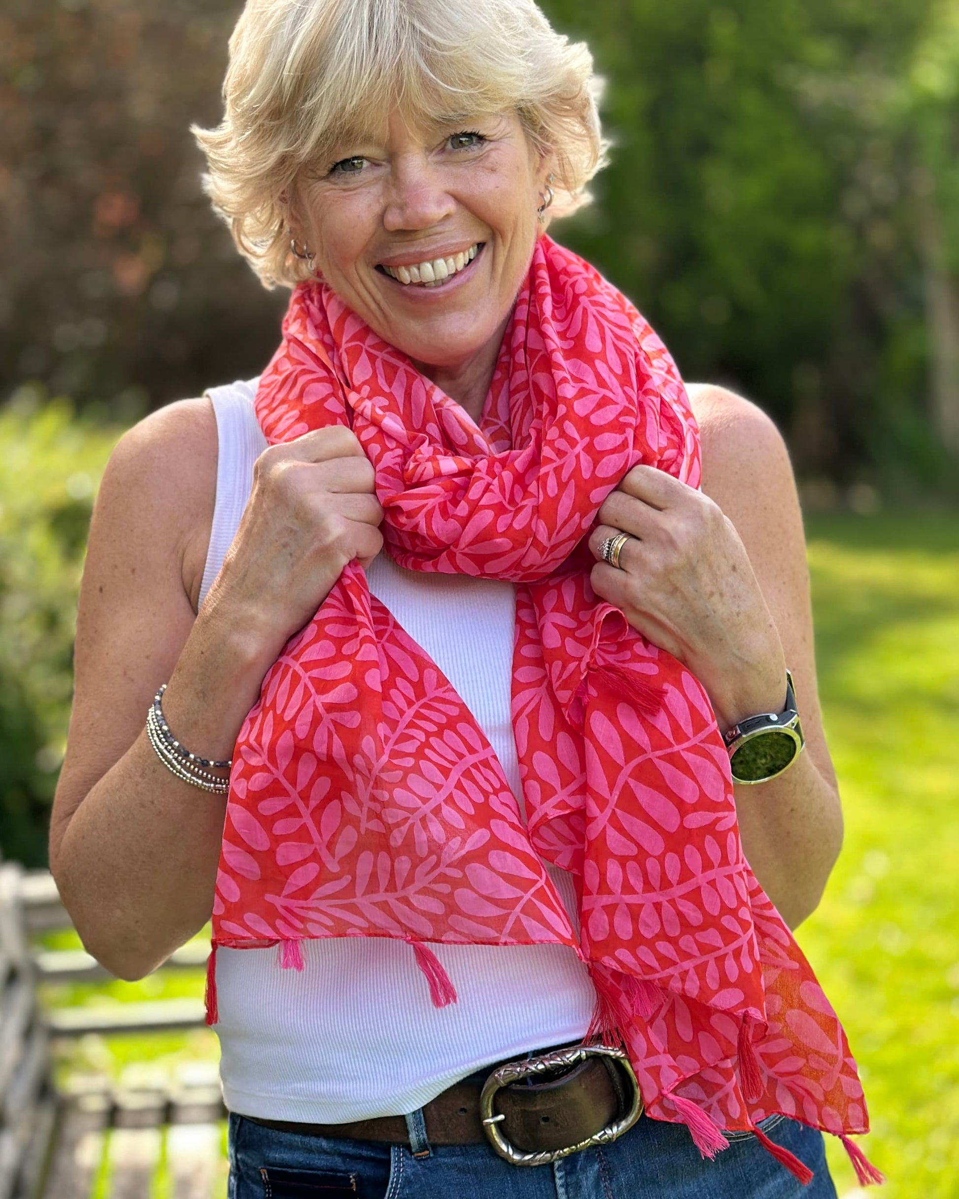 scarf Organic Cotton Print Scarf - Red/Pink Vine Silhouette With Tassels