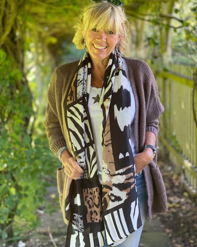 Black animal clearance print scarf