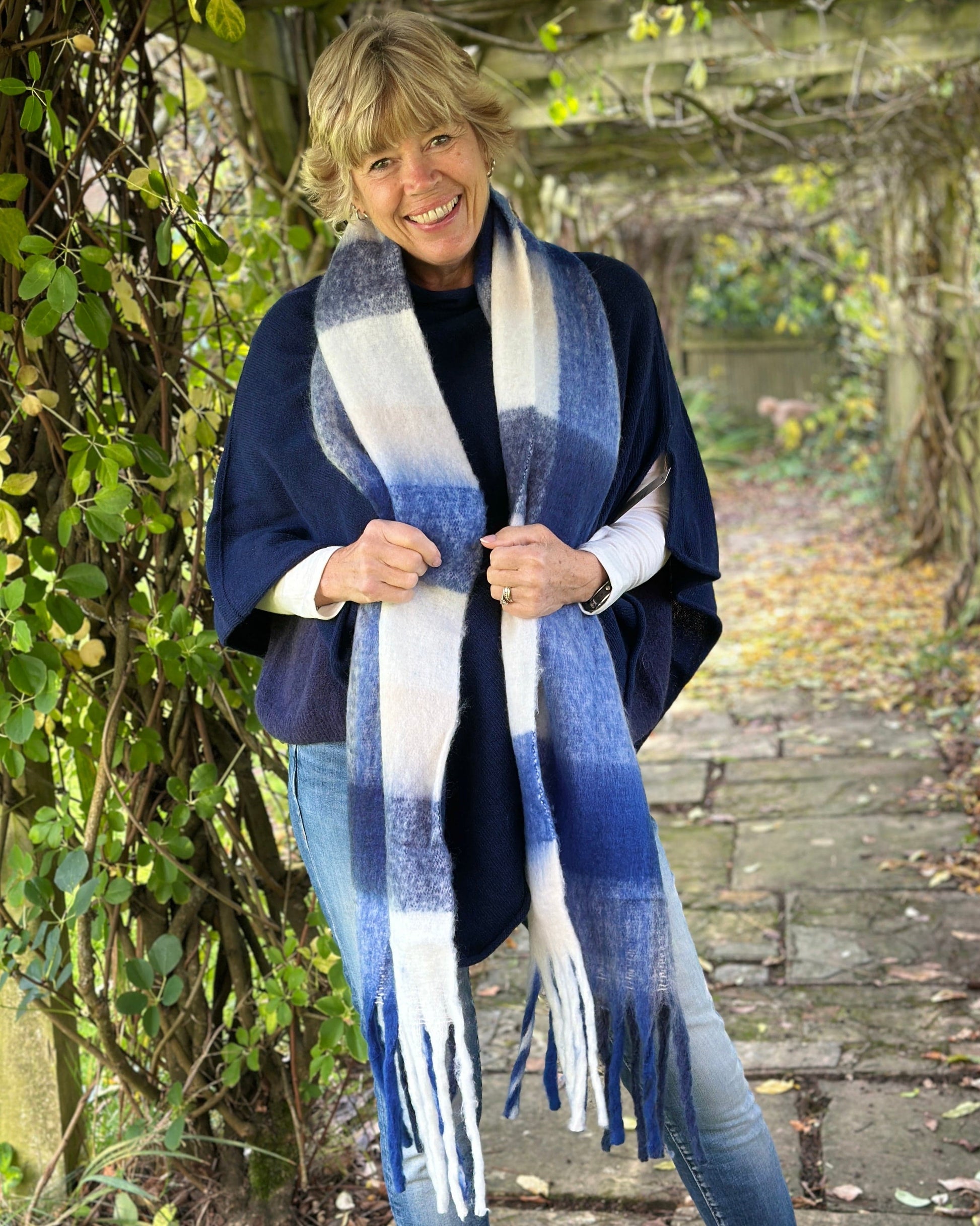 Scarves Cosy Winter Check Scarf - Navy/Cream