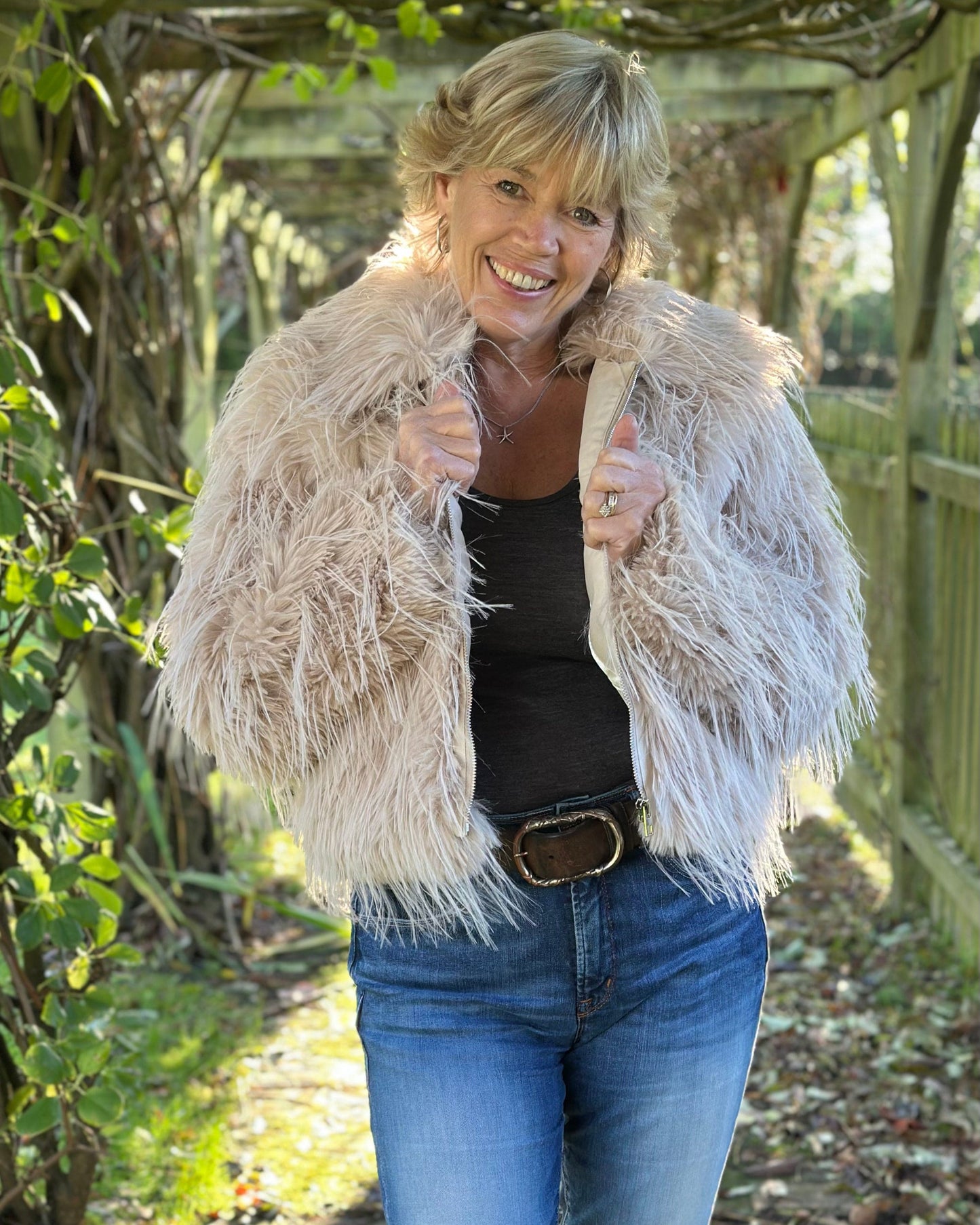 Shaggy Faux Fur Jacket - Oatmeal