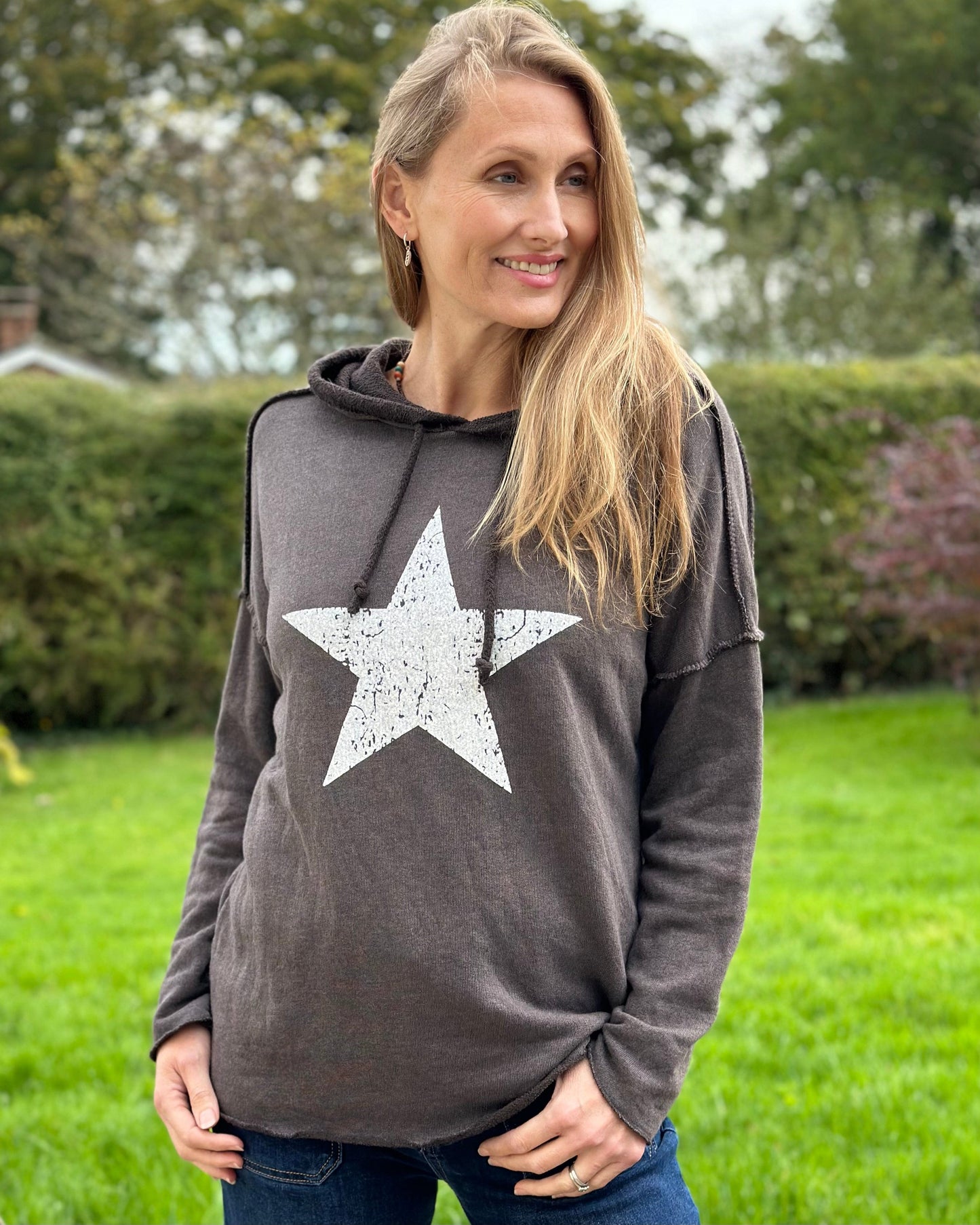 Star Hoodie Sweatshirt - Brown