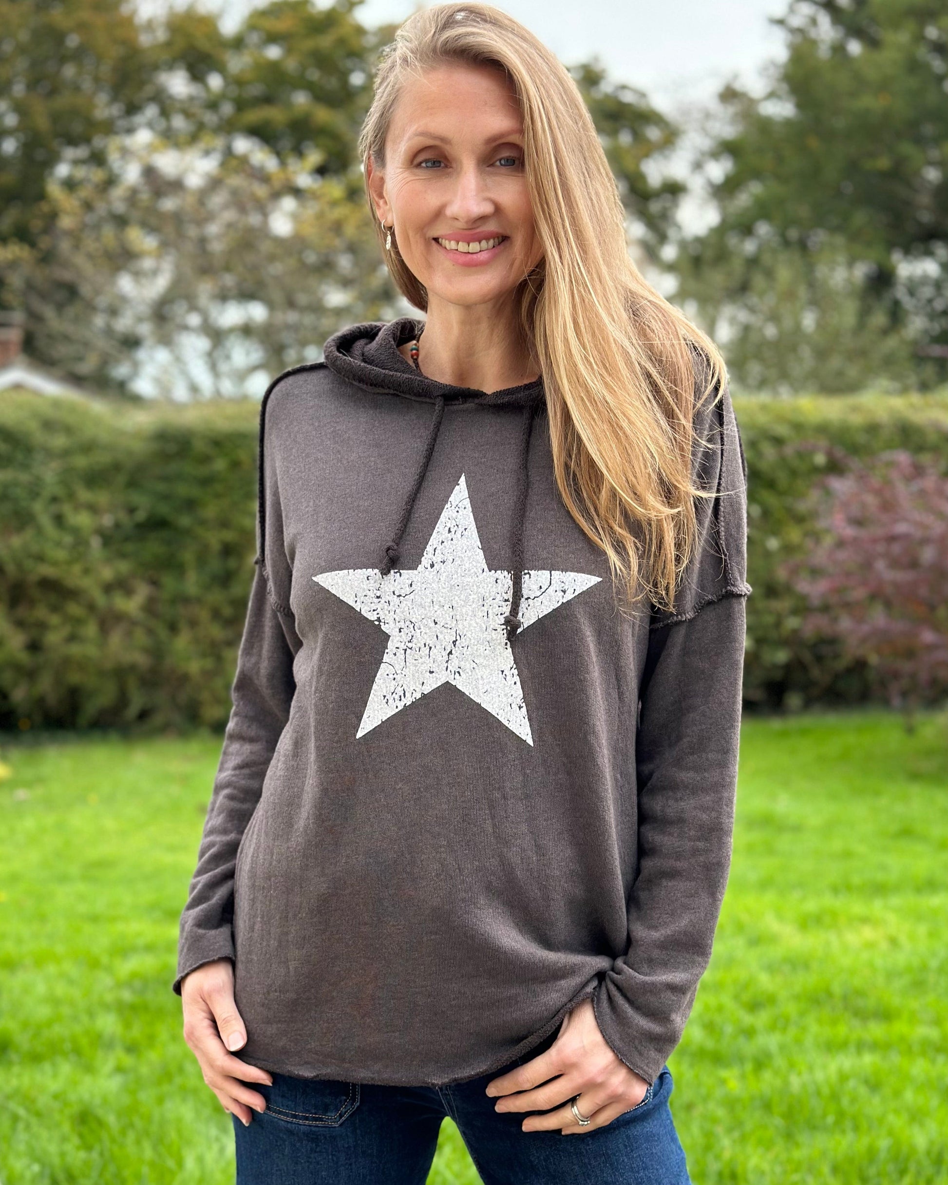 Star Hoodie Sweatshirt - Brown