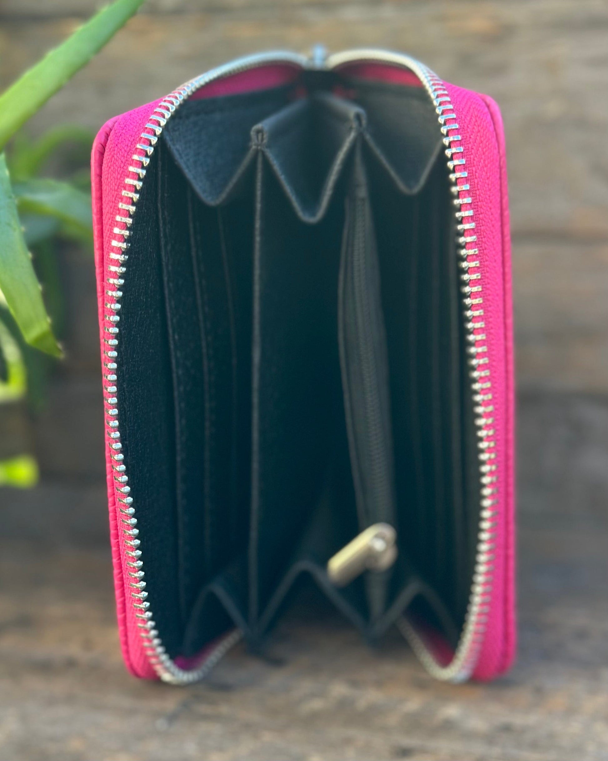 purses Leather Purse/Card Holder - Fuchsia